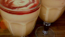 Creme de papaia com licor de cassis