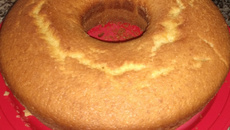 Bolo de fubá que não desfarela