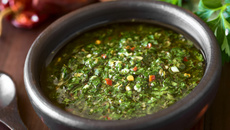 Molho chimichurri para churrasco