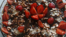 Sobremesa de morangos com suspiro