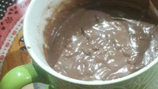 Bolo de caneca fácil sem ovo e sem óleo