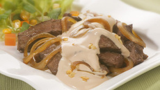 Bife acebolado - apartamento 603 (Anahi)