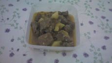 Carne de panela de pressão simples e prática