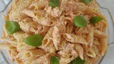Penne com atum