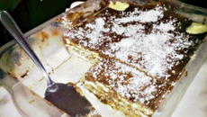 Torta de chocolate com creme de coco