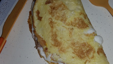 Omelete gourmet com catupiry