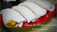 Tapioca com frango ao creme de leite e requeijão