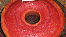 Bolo nutritivo de cenoura com beterraba