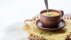 Sopa de fubá com ovos