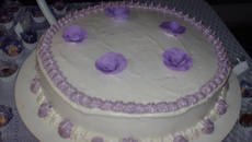 Bolo gelado recheado