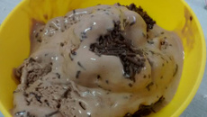 Sorvete de chocolate