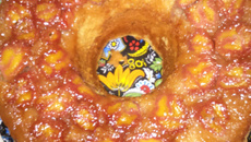 Bolo de banana caramelizado