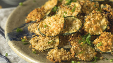 Chips de abobrinha na airfryer