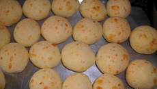 Pão de Queijo com Batata
