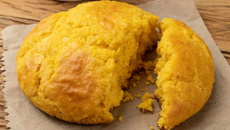 Broa de fubá de liquidificador