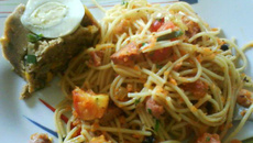 Macarrão fácil com linguiça