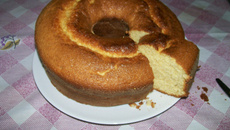 Bolo de creme de milho