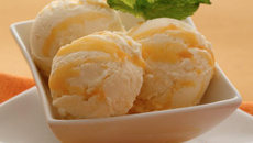 Sorvete Laka com creme de manga