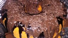 Bolo de cenoura delícia