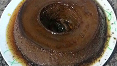 Pudim de leite condensado com chocolate e café