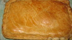 Torta de frango com recheio cremoso