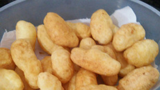 Biscoito frito de polvilho com queijo
