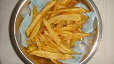 Batata frita com queijo parmesão