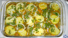 Carne ao curry com batatas e cenoura