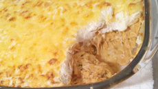 Torta de frango com biscoito água e sal