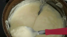 Cobertura de leite em pó com creme de leite