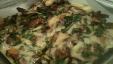 Abobrinha recheada com shitake