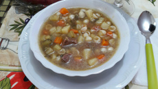 Sopa de legumes com carne