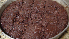 Bolo de chocolate crocante