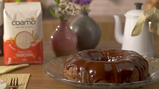 Bolo de chocolate com café