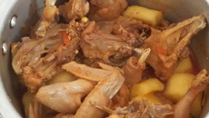 Frango com batata salsa