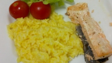 Risoto de laranja com salmão