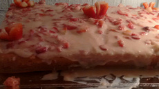 Bolo pantera cor-de-rosa