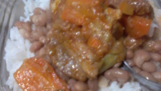 Carne de panela com batata sem água