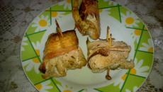 Peito de peru ao forno com bacon