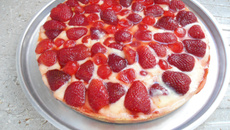 Torta de morango e cerejas