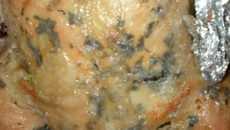 Frango assado no sal grosso