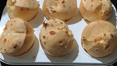 Pão de queijo da padaria