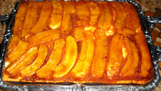 Bolo de banana caramelada