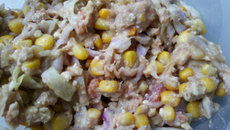 Salada de Atum, Repolho e Ricota da Ju.