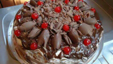 Bolo floresta negra záz-tráz