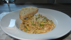 Penne com filé de frango