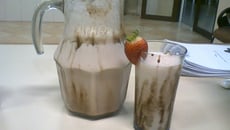 Coquetel de morango sem álcool