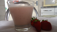 Smoothie de banana e morango