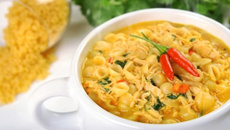 Sopa de Frango com Leite de Coco