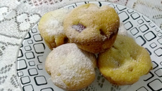 Bolinho de milho com goiabada